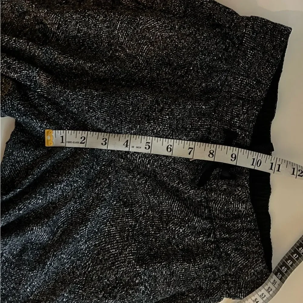 Lululemon Black White Print On The Fly Pant Drawstring Waist Jacquard Size 4